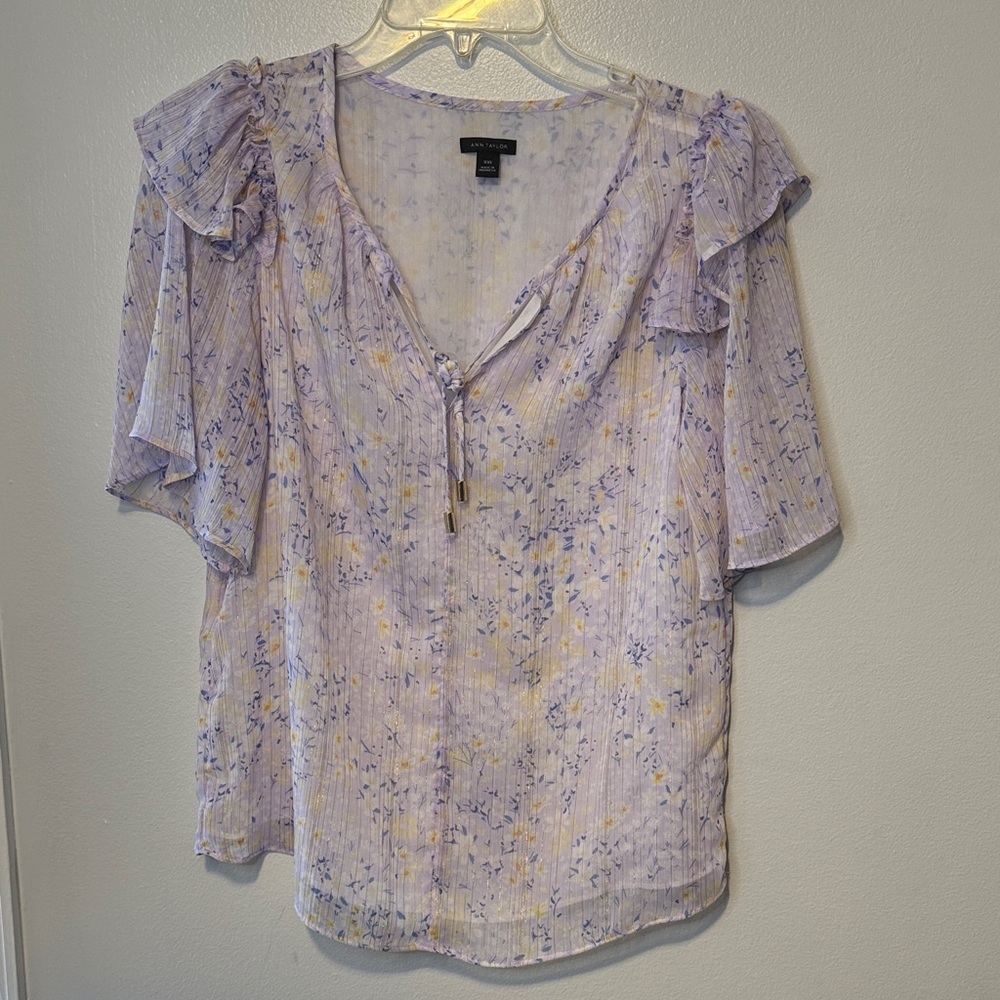 🔴Ann Taylor Lavender and Yellow Floral Blouse